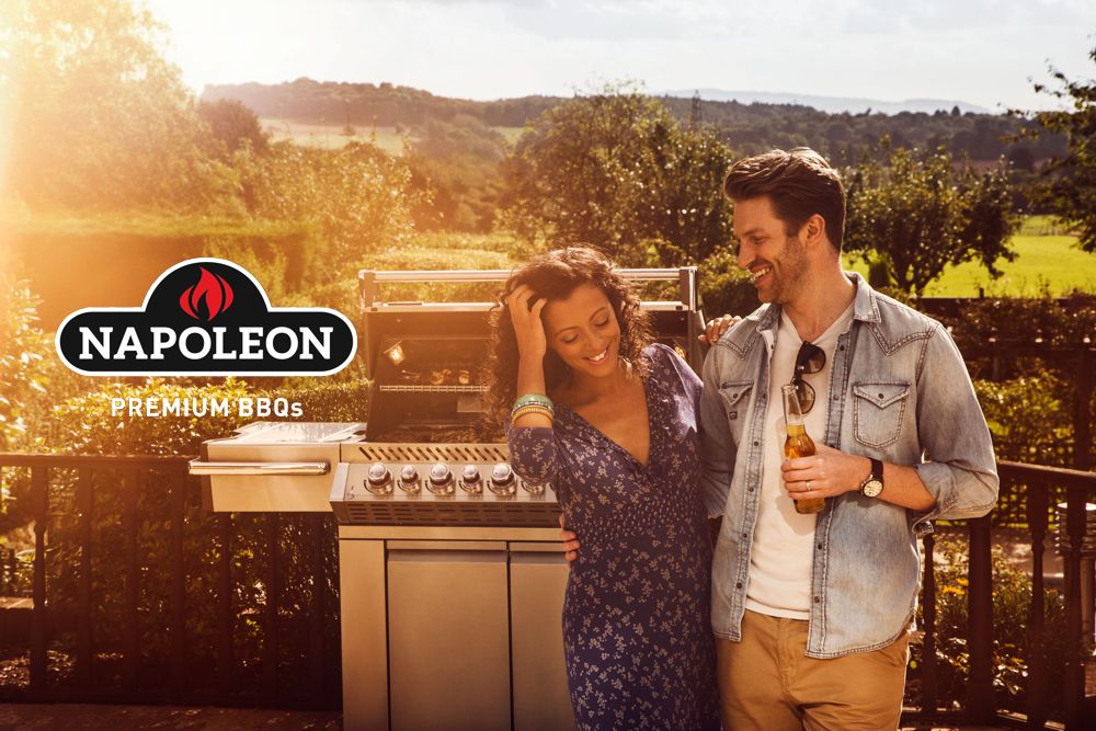 Napoleon Premium BBQ´s mit Wein und Freunden